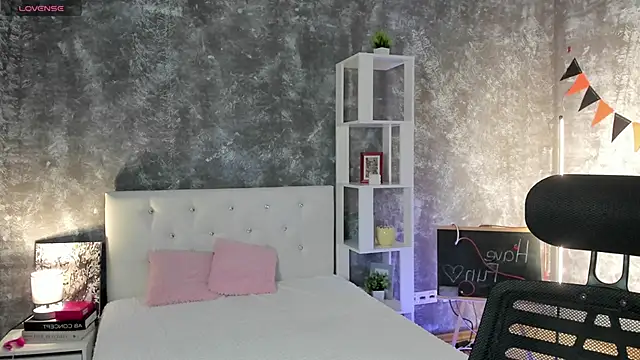 asti bubbles online show from April 28, 2026, 1:37 am
