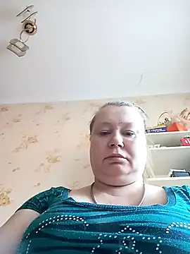 Snapshot of KiraStanton chatting on April 18, 2026, 5:33 am KiraStanton online show from April 18, 2026, 5:33 am