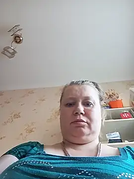 Snapshot of KiraStanton chatting on May 22, 2026, 3:35 am KiraStanton online show from May 22, 2026, 3:35 am