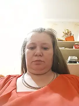 KiraStanton online show from June 11, 2026, 12:32 am