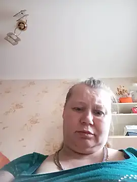 KiraStanton online show from June 14, 2026, 2:24 am