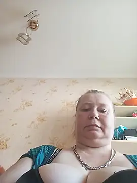 KiraStanton online show from July 2, 2026, 6:08 am