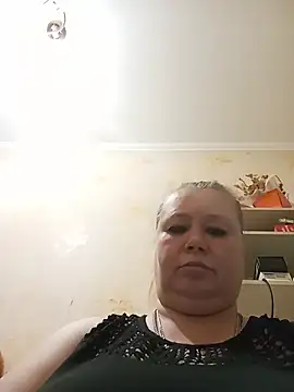 KiraStanton online show from July 5, 2026, 6:26 pm