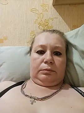 KiraStanton online show from July 27, 2026, 6:15 pm