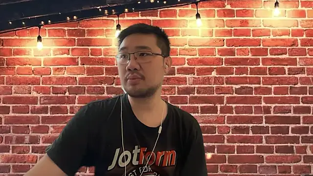 jasonryu2025 online show from February 26, 2026, 10:03 am