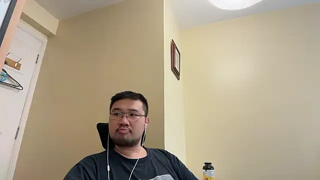 jasonryu2025 online show from May 10, 2026, 2:22 pm