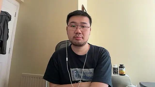 jasonryu2025 online show from May 23, 2026, 1:37 pm