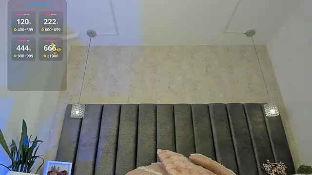 Snapshot of Ambarr_Moon_ chatting on May 24, 2026, 9:58 am Ambarr Moon online show from May 24, 2026, 9:58 am