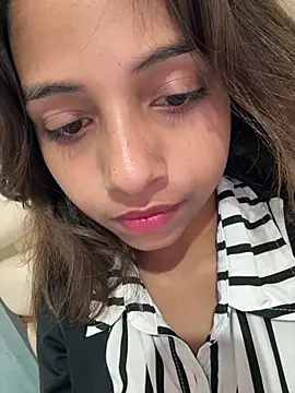 Snapshot of its_anuuu chatting on February 21, 2026, 10:16 am its anuuu online show from February 21, 2026, 10:16 am