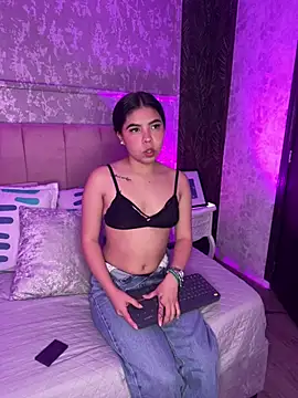 Snapshot of Ambarina_ chatting on May 8, 2026, 11:37 am Ambarina online show from May 8, 2026, 11:37 am