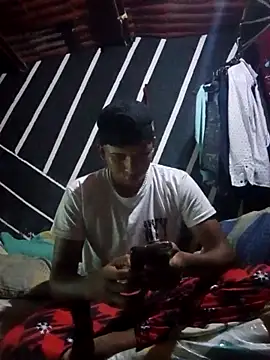 Snapshot of zeus23cm1 chatting on February 23, 2026, 12:46 pm zeus23cm1 online show from February 23, 2026, 12:46 pm