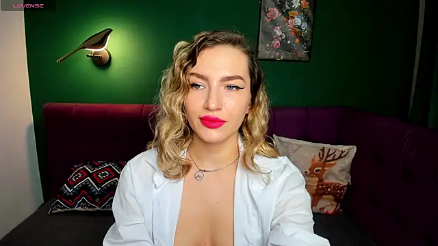 Snapshot of StellaAlluring chatting on April 20, 2026, 1:30 am StellaAlluring online show from April 20, 2026, 1:30 am