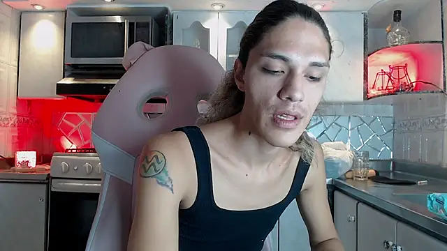 CrisOzzz online show from March 24, 2026, 6:02 pm