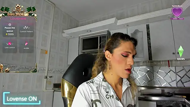 Snapshot of CrisOzzz chatting on July 15, 2026, 5:29 pm CrisOzzz online show from July 15, 2026, 5:29 pm