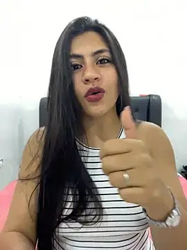Snapshot of celeste_z chatting on August 3, 2026, 11:52 pm celeste z online show from August 3, 2026, 11:52 pm