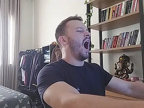 Snapshot of amanteloiro chatting on March 3, 2026, 4:02 pm amanteloiro online show from March 3, 2026, 4:02 pm