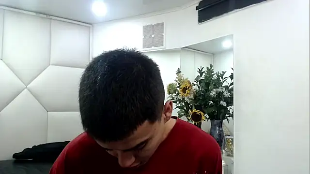 Snapshot of SanttiiBuck chatting on February 24, 2026, 1:09 pm SanttiiBuck online show from February 24, 2026, 1:09 pm