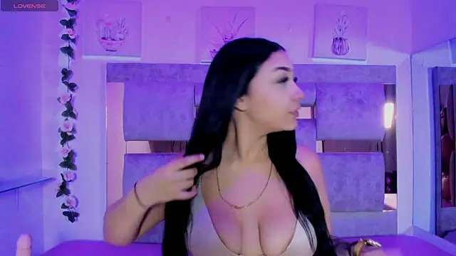 Iris Black online show from March 12, 2026, 1:28 pm