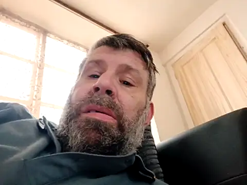 stud2512 online show from April 1, 2026, 3:53 pm