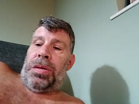 stud2512 online show from July 28, 2026, 8:52 pm