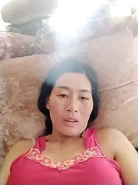 lris-Beauty77 online show from April 11, 2026, 7:45 am