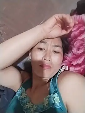 lris-Beauty77 online show from May 19, 2026, 4:24 pm
