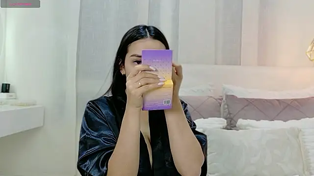 malak haddad online show from March 10, 2026, 11:43 pm