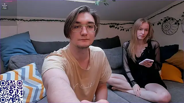 EliteEross online show from April 15, 2026, 2:02 pm