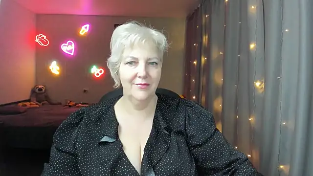 Mary-Leee online show from June 3, 2026, 7:44 am