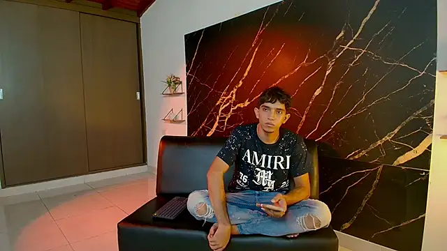 Snapshot of thiago_moreno chatting on February 28, 2026, 12:28 pm thiago moreno online show from February 28, 2026, 12:28 pm