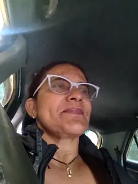 Lorenaluna online show from March 12, 2026, 3:07 pm