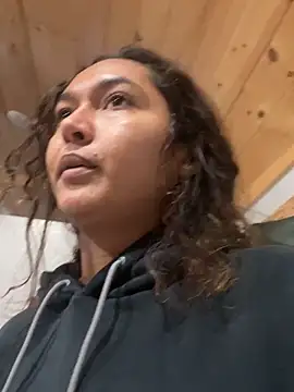 Snapshot of QueenNefertiti chatting on February 24, 2026, 11:03 pm QueenNefertiti online show from February 24, 2026, 11:03 pm