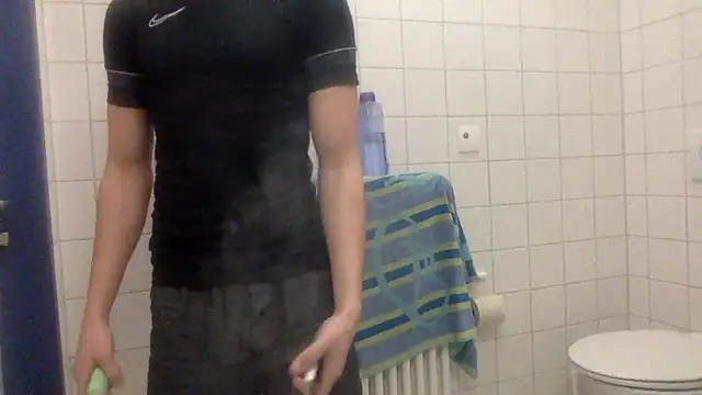 Snapshot of germankink18 chatting on March 4, 2026, 2:34 pm germankink18 online show from March 4, 2026, 2:34 pm