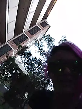 SmashNTrash91 online show from April 15, 2026, 6:53 am