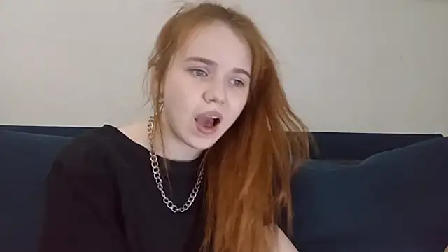 DizzyRina online show from April 9, 2026, 3:28 pm