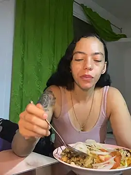 Maluxx333 online show from July 24, 2026, 1:36 am