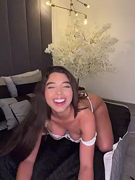 AnnyVega   online show from May 27, 2026, 1:57 am