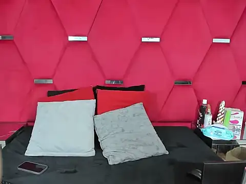 Snapshot of Alicee_Grey chatting on February 25, 2026, 1:54 pm Alicee Grey online show from February 25, 2026, 1:54 pm