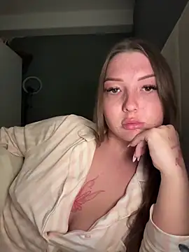 Bellesweett online show from April 9, 2026, 8:47 pm