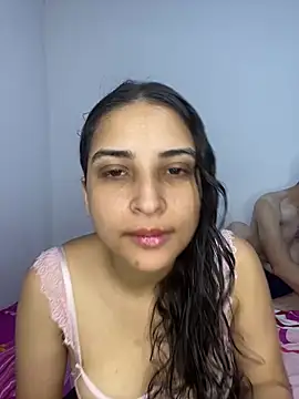 Snapshot of Beauty-and-the-beast- chatting on March 28, 2026, 7:19 am Beauty-and-the-beast- online show from March 28, 2026, 7:19 am