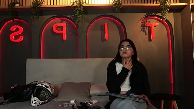 mekari fox online show from June 2, 2026, 11:18 pm