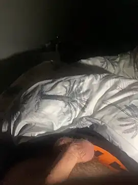 crustyyy1 online show from February 22, 2026, 3:18 am