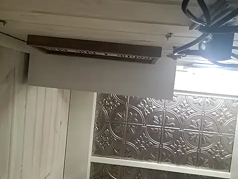 pleasser1985 online show from February 25, 2026, 5:17 am