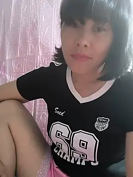 juicy-milu online show from May 29, 2026, 4:10 am