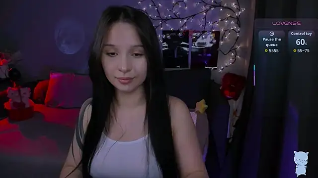 SoftyMooon online show from March 30, 2026, 7:04 pm