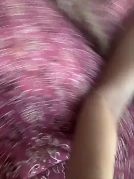 Nanda loiragostosa online show from March 16, 2026, 2:10 pm