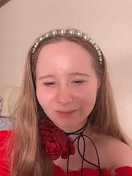 Snapshot of cutefoxieee chatting on May 16, 2026, 7:45 pm cutefoxieee online show from May 16, 2026, 7:45 pm