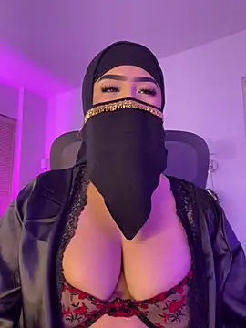 Yasmin cute online show from July 9, 2026, 2:43 pm
