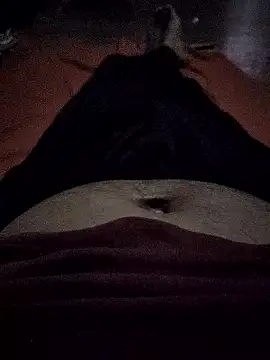 Snapshot of magicmovemen chatting on February 24, 2026, 10:19 pm magicmovemen online show from February 24, 2026, 10:19 pm