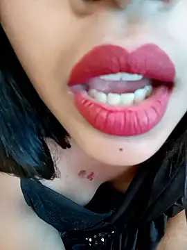 Snapshot of CuteShruti chatting on April 16, 2026, 9:32 am CuteShruti online show from April 16, 2026, 9:32 am